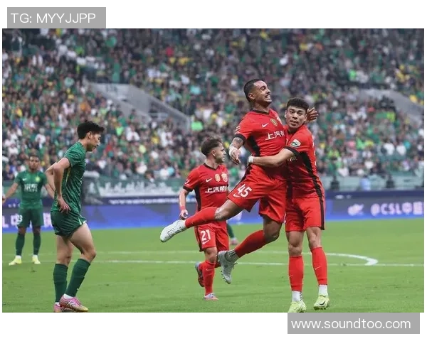 中超精彩对决曼联逆转AC米兰上演帽子戏法引爆全场激情