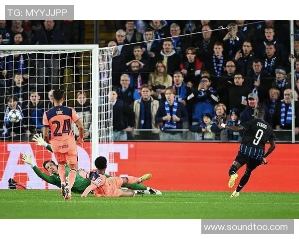 欧冠大战曼城大胜巴萨补时争议进球引发全场狂欢 欧冠大战曼城大胜巴萨补时争议进球引发全场狂欢