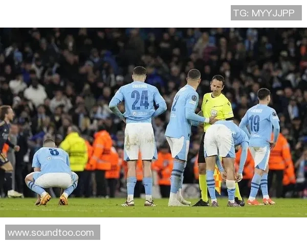 欧冠激战：皇马逆转曼联5-1补时进球点燃全场激情