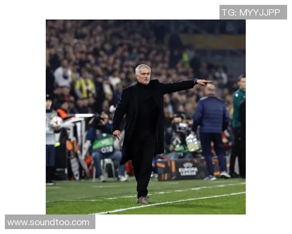 欧联杯曼联绝杀多特蒙德补时进球引发争议判罚全场沸腾